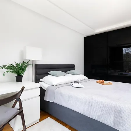 Easy Rent - Amber 10, Basen & Spa, Centrum Free Parking 24h Check-in